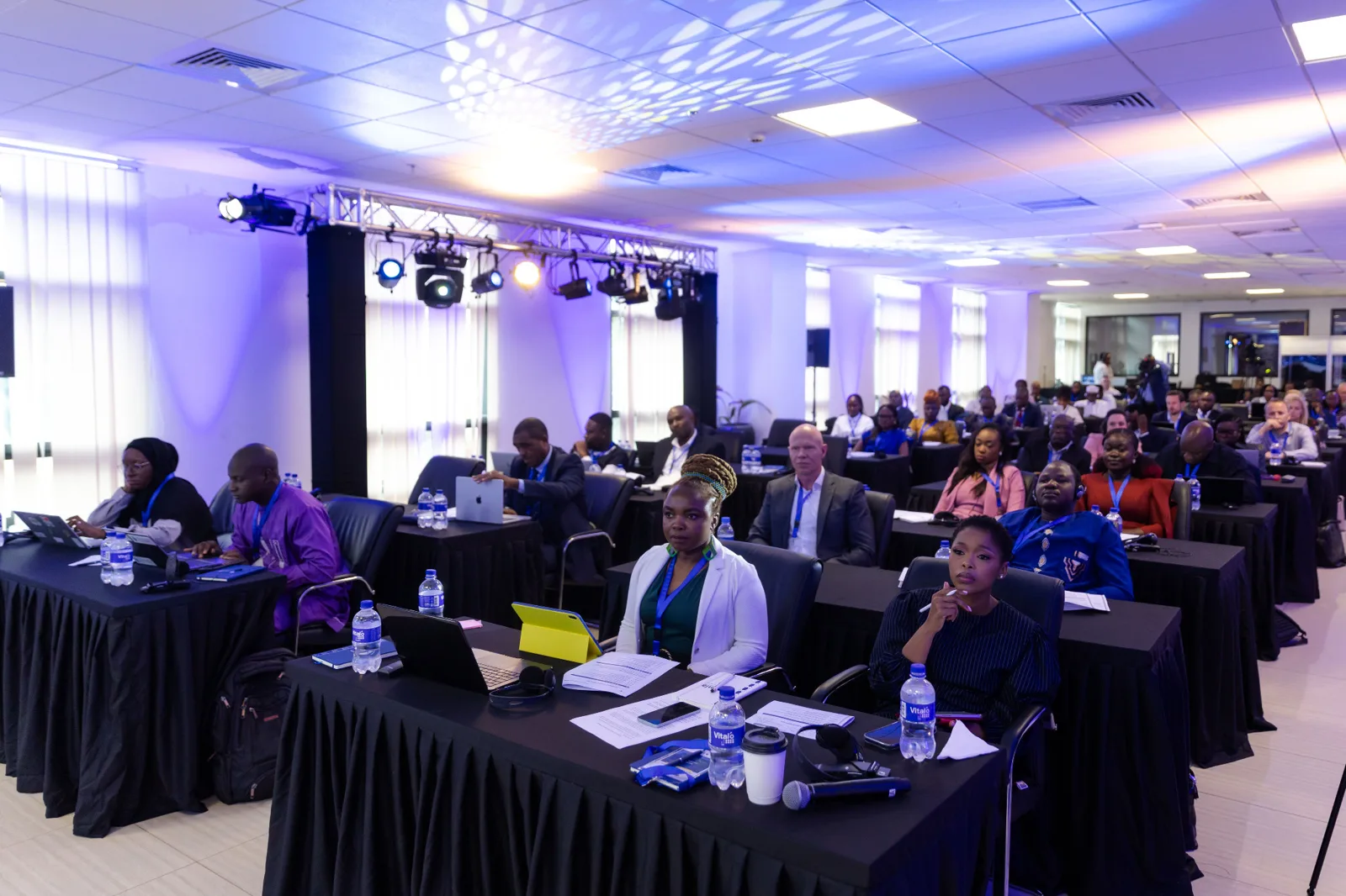 Participantes e debates no Fórum de Liderança APSS 2026